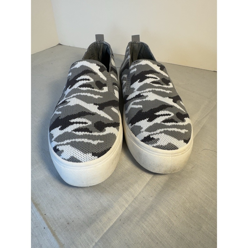 Steve Madden Black, White, Gray Camo Slip On Shoes Women's Size 8